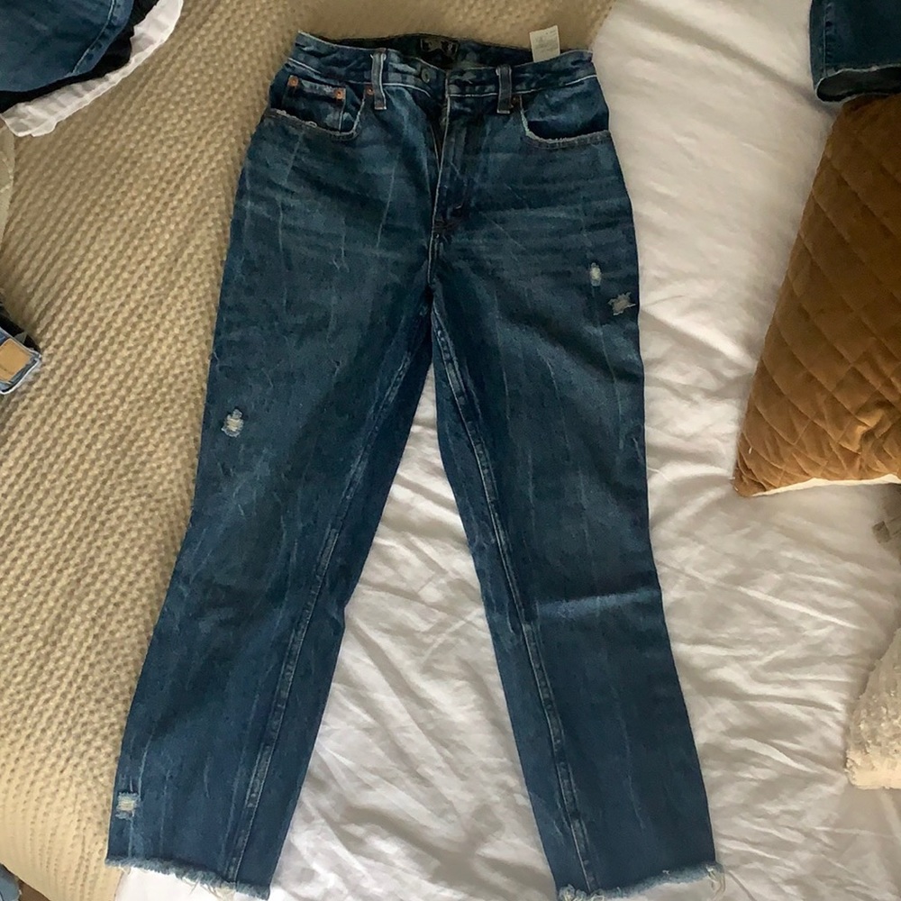 Abercrombie high rise mom jean
